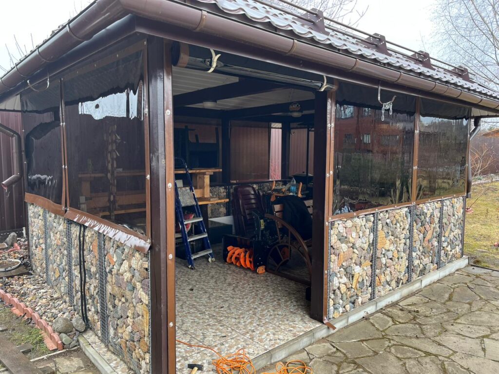 мягкие окна для беседки